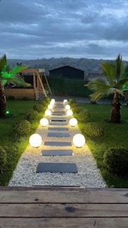Çatalca Akdeniz Konseptli Villa Bahçesi