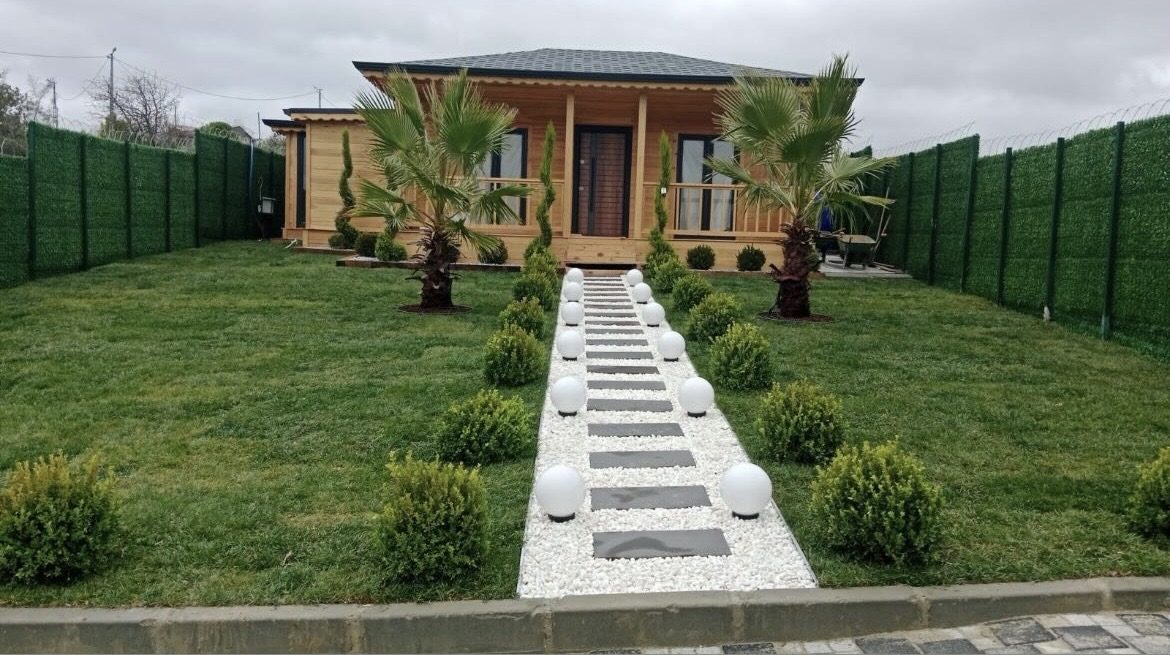 Çatalca Akdeniz Konseptli Villa Bahçesi