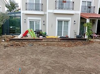 Arnavutköy Gölpark Rustik Villa Bahçesi Peyzajı