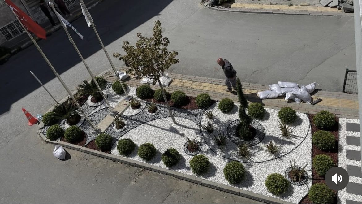 Gaziosmanpaşa Toplu Konut Kurumsal Giriş Peyzajı