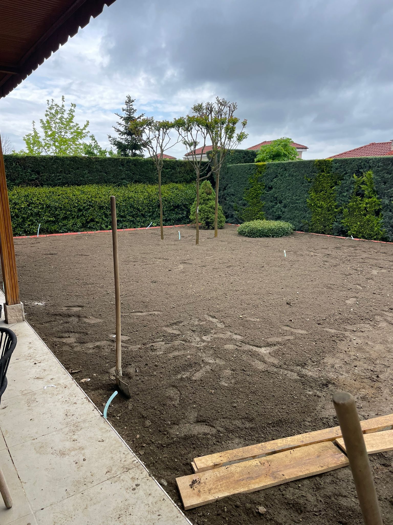 Arnavutköy Gölpark Villa Bahçe Peyzaj Ve Çim Uygulaması